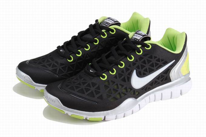Nike Free TR FIT Black Green White Womens Running Shoes