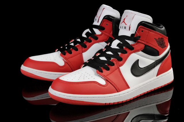 Nike Air Jordan 1 Retro KO High Mens Shoes White / Black / Varsity Red