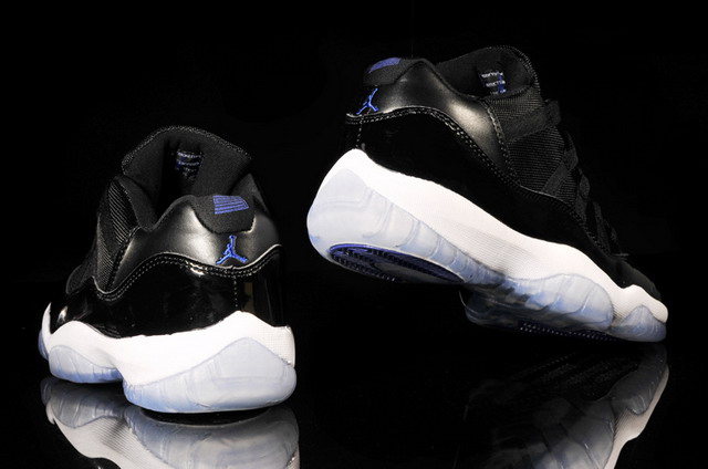 Nike Air Jordan 11 XI Retro Low Mens Shoes Black / White / Varsity Royal