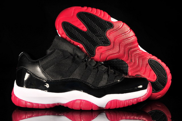 Nike Air Jordan 11 XI Retro Low Mens Shoes Black / White / Varsity Red