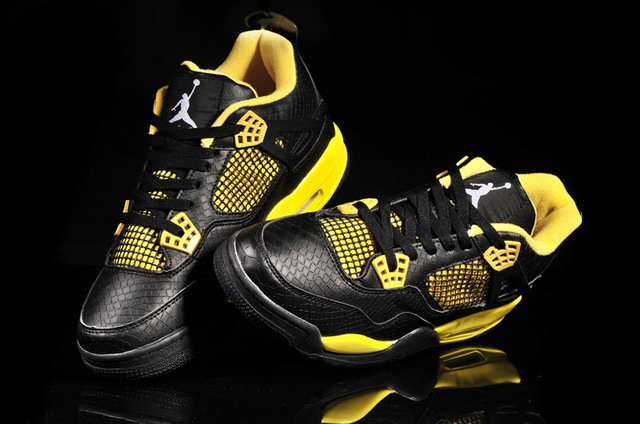 Nike Air Jordan 4 Retro Thunder Mens Shoes Black / Yellow