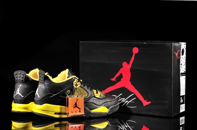 Nike Air Jordan 4 Retro Thunder Mens Shoes Black / Yellow