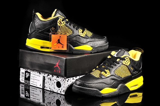 Nike Air Jordan 4 Retro Thunder Mens Shoes Black / Yellow