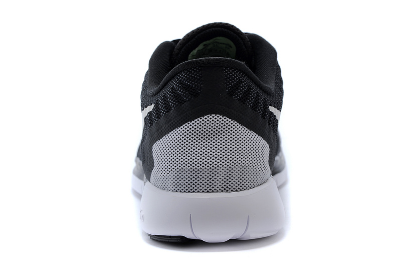 Nike Free 5.0 Mens Running Shoe Black / White